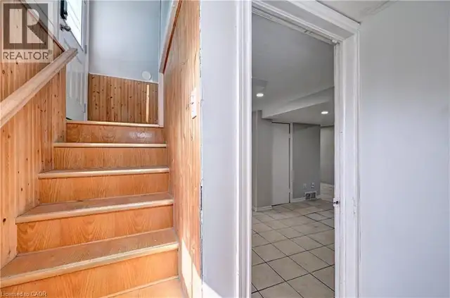 147 COURTLAND Avenue E Kitchener, Ontario in Houses for Sale in Kitchener / Waterloo - Image 33