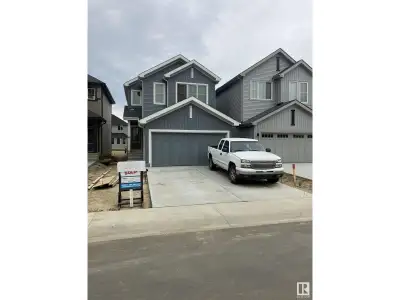 9871 226 ST NW Edmonton, Alberta