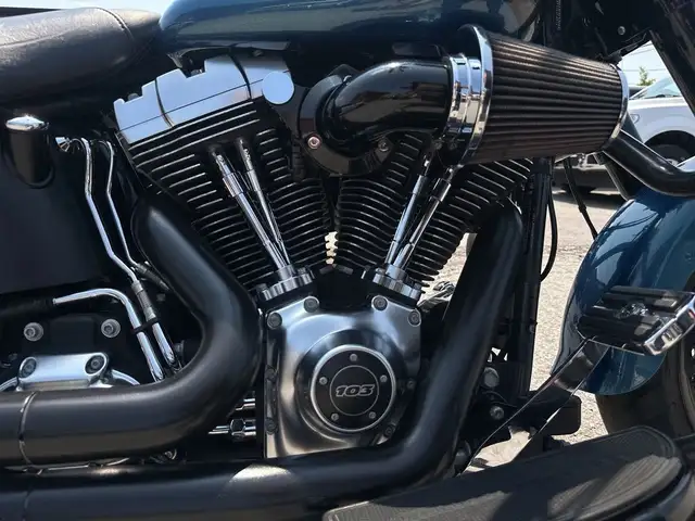 2014 Harley-Davidson Fat Boy ~ FAT BOY ~ 103CU ~ VANCE & HINES ~ in Street, Cruisers & Choppers in City of Toronto - Image 26