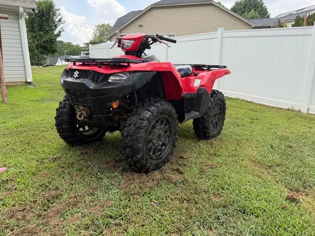 2021 SUZUKI KINGQUAD 500-RED! in ATVs in Sudbury - Image 2