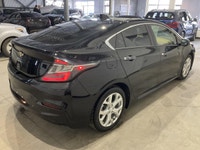 La Chevrolet Volt 2018 Premier propose une conduite Hybride branchable pensée pour le quotidien. Ce... (image 3)