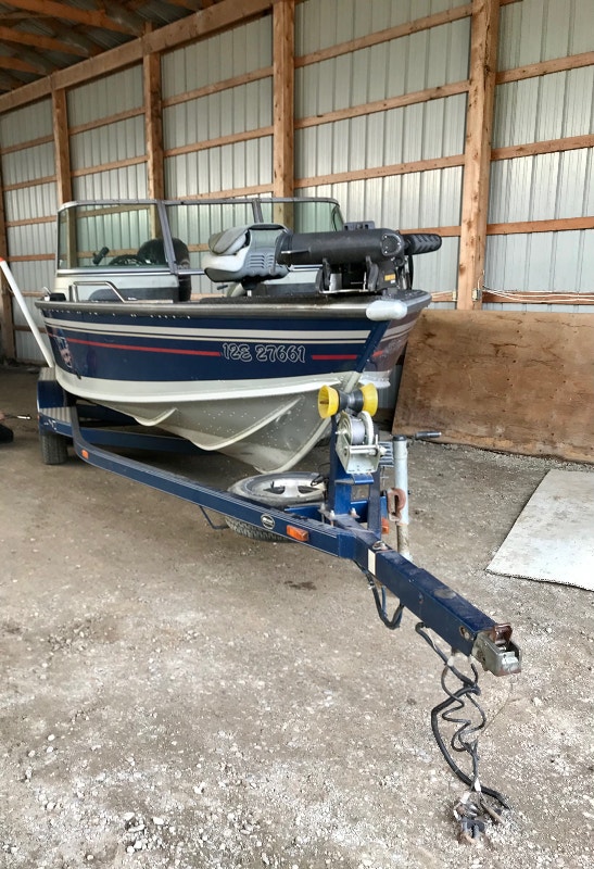 Lund 2025 ProV IFS Magnum Powerboats & Motorboats Oshawa / Durham