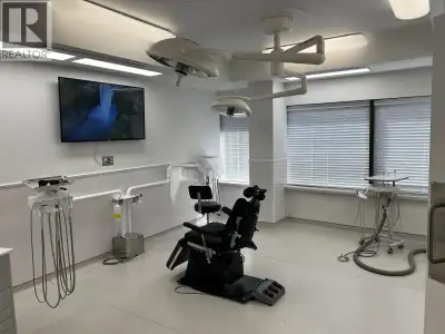 Fully renovated Medical Office Co-op Unit. Perfect for the Medical Professional user or investor. Cu...