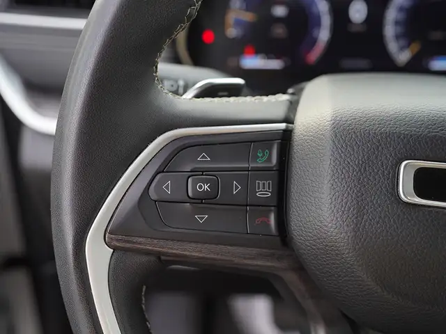 2023 Jeep Grand Cherokee Limited, Adaptive Cruise Control, Apple in Cars & Trucks in Mississauga / Peel Region - Image 19