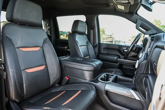 2020 GMC Sierra 2500HD AT4 AWD * Crew Cab * 6.6L V8 Duramax Dies in Cars & Trucks in City of Montréal - Image 43