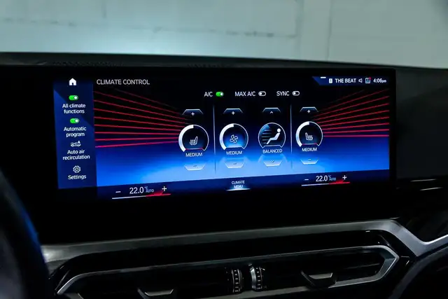 2023 BMW 3 Series 330i xDrive | Groupe Premium | Volant in Cars & Trucks in City of Montréal - Image 26