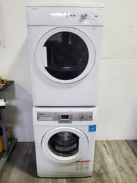 Blomberg washer dryer stackable 24″ WM77120NBL & DV17542NBL