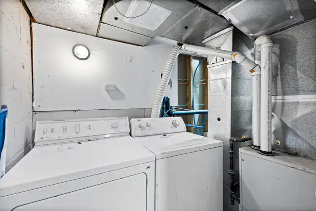 Spacious 2-Bedroom 1 Bath Lower Unit w/ AC, laundry in Long Term Rentals in Windsor Region - Image 10