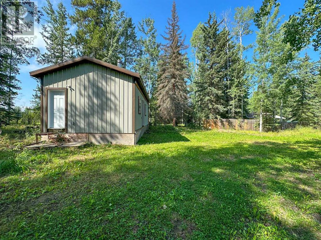 19 Shiningbank Lake Rural Yellowhead County, Alberta in Houses for Sale in Edmonton - Image 3