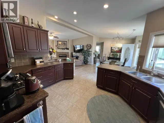 4 RESERVE ROAD Fort Nelson, British Columbia in Houses for Sale in Fort St. John - Image 34