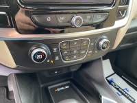 Discover the 2022 Chevrolet Traverse LT: A Perfect Blend of Power, Safety, and Comfort for the Moder... (image 6)