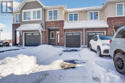 Discover this beautiful Woodhaven townhouse by Tamarack, the Eton model. This townhome offers more t...