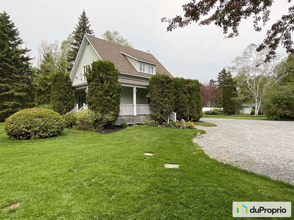 $699,000 - Country home for sale in Métabetchouan-Lac-à-la-Croix — photo 2