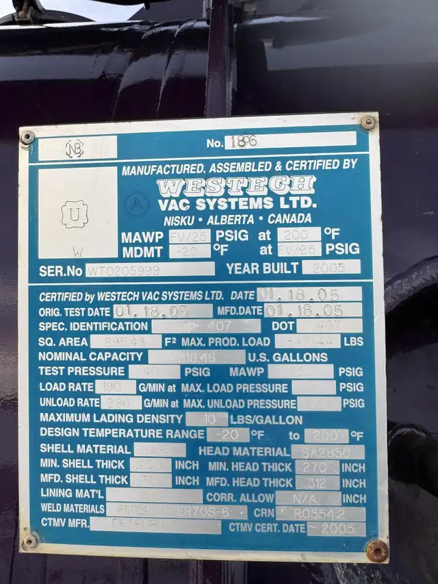 2005 PETERBILT 378 in Heavy Trucks in Saskatoon - Image 42