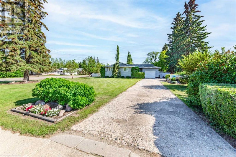 334 1 Avenue E St. Walburg, Saskatchewan Houses for Sale