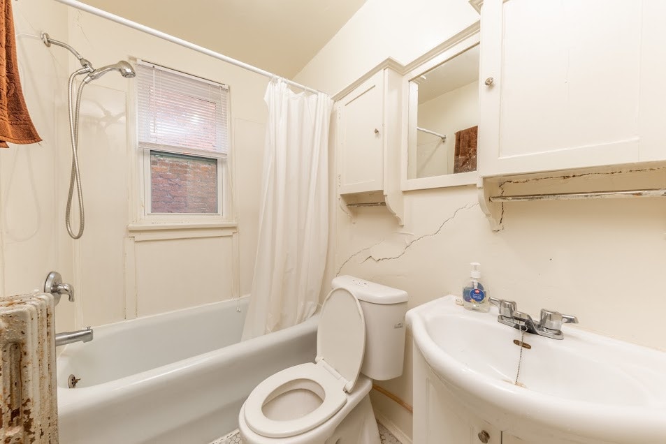 191 Colony St- Sanhurst Apts- Studio 3