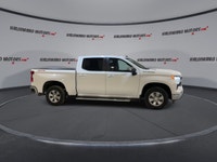 // ACCIDENT FREE!! // At Haldimand Motors Ltd. in Cayuga, this used 2022 Chevrolet Silverado 1500 LT... (image 8)