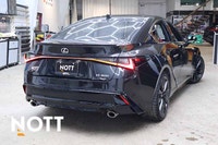 Navigation, Parking Sensors, Reverse Camera w/ Guidelines, Lane Departure Alert, Radar Cruise Contro... (image 4)