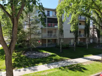 FREE CONDO FEES FOR THE FIRST 6 MONTHS!!! This bright corner-unit condo offers 1,104 sq. ft. of livi...