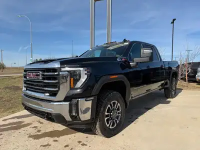 This GMC Sierra 2500HD boasts a Turbocharged Diesel V8 6.6L/ engine powering this Automatic transmis...