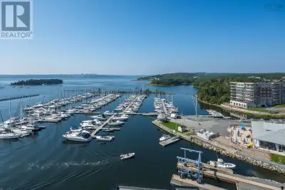 Welcome to Seapoint Condominiums where the view isnt just a feature, its the headline! This one-bedr...