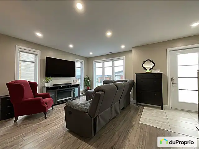 $419,900 - 2 Storey for sale in Vallee-Jonction62864753517187122