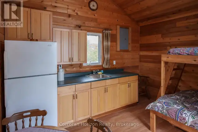 9316 GEORGIAN BAY SHORE ROAD Georgian Bay (Baxter), Ontario in Houses for Sale in Muskoka - Image 6