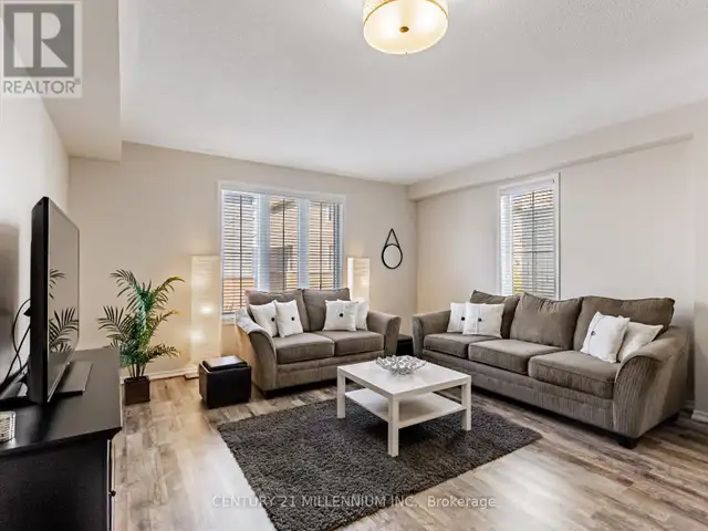 111 CEDAR LAKE CRESCENT Brampton (Bram West), Ontario in Condos for Sale in Mississauga / Peel Region - Image 9