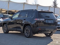 This Jeep Cherokee has a trusty Intercooled Turbo Gas/Electric I-4 1.6 L/98 engine powering this Var... (image 5)