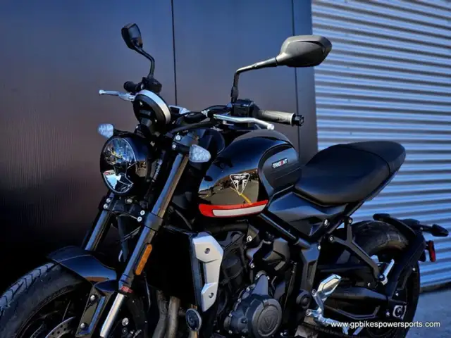 2024 Triumph Trident 660 Sapphire Black in Street, Cruisers & Choppers in Oshawa / Durham Region - Image 13