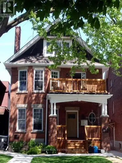 2 - 543 PALMERSTON BOULEVARD Toronto (Palmerston-Little Italy),