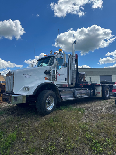 Welcome to Edmonton Equipment Rentals and Sales Ltd 344,000 KM Cummins ISX15 6 Cylinder 15.0 L Diese...