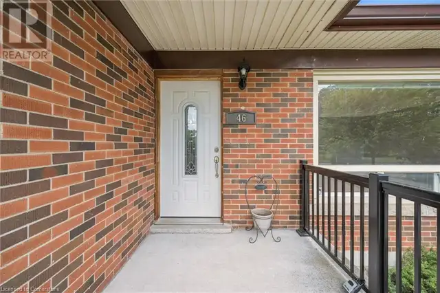 46 ORGAN Crescent Hamilton, Ontario in Houses for Sale in Hamilton - Image 4