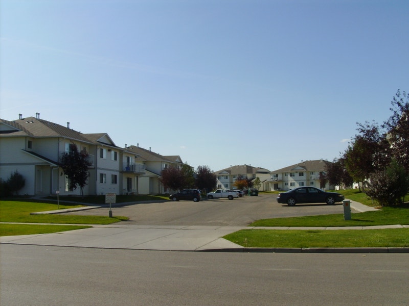 Great Location 2 Bdrm Townhouse 5 Appliances Long Term Rentals