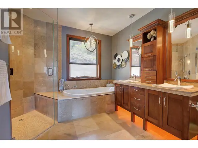 5824 Columbia Avenue Peachland, British Columbia in Houses for Sale in Penticton - Image 38