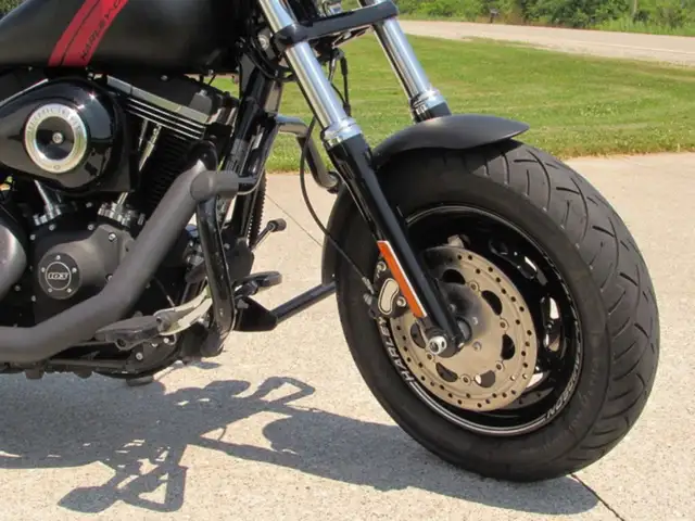 2014 Harley-Davidson FXR Dyna Touring FXDF Fat Bob in Sport Touring in Leamington - Image 8