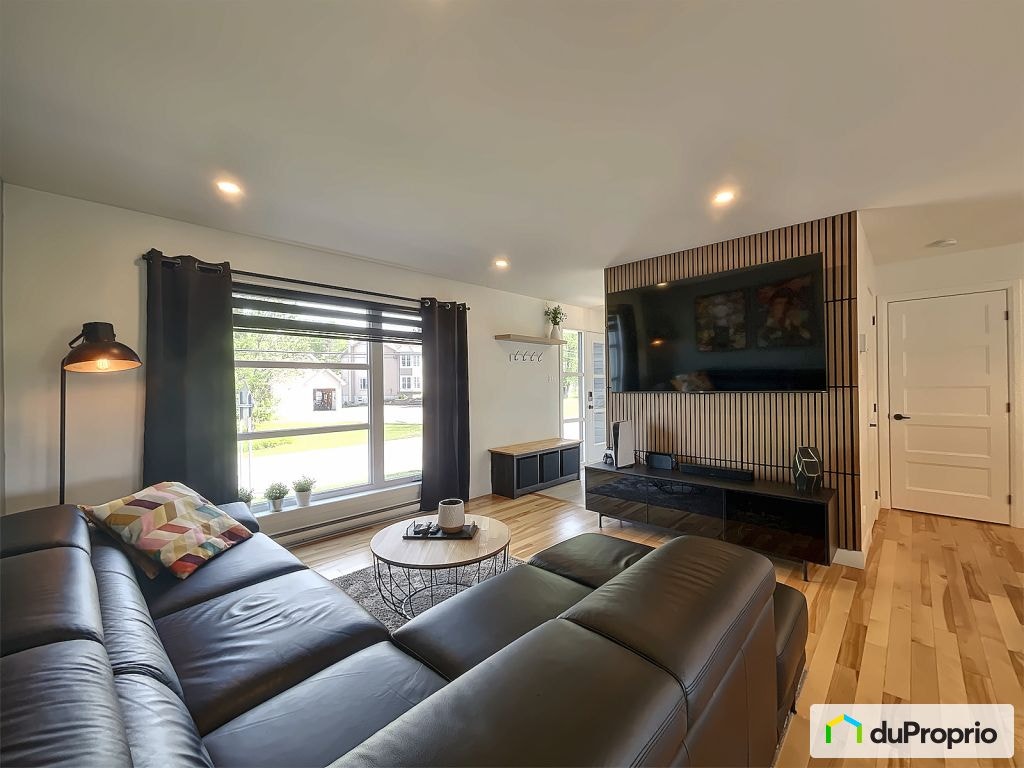 $629,000 - 2 Storey for sale in Ste-Catherine-de-la-JC — photo 3