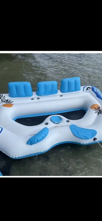 Hi I am selling my 5 person floating island like new only used a half a season the reason I am selli...