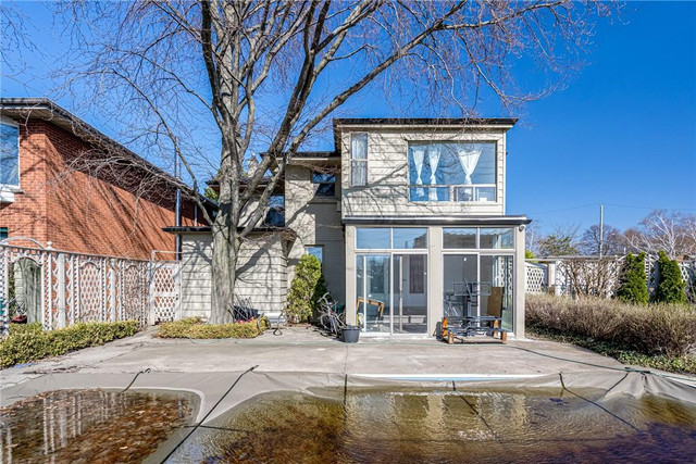 23 West Park Avenue Hamilton, Ontario in Houses for Sale in Hamilton - Image 2