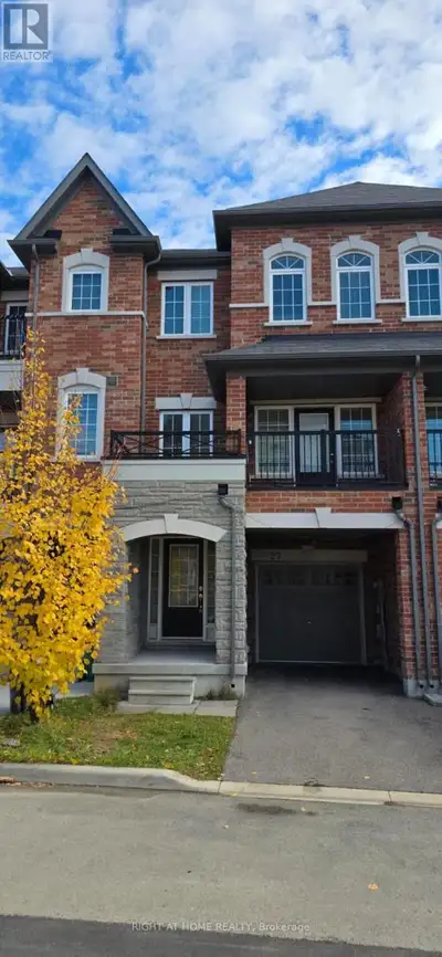 Stunning Executive 3-Storey Townhome Located in the Highly Desirable Heart Lake Community. This beau...