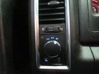 RAM 1500 2021 CLASSIC WARLOCK SLT ÉDITION V-8 5.7 HEMI CREW-CAB BOITE 5.7 PIEDS 4X4 / GPS NAVIGATION... (image 9)