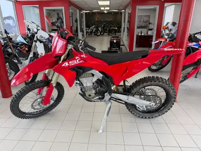Pre-Owned 2026 Ducati Desmo 450 EDX for Sale in Bridgewater, NS Pre-Owned 2026 Ducati Desmo 450 EDX...