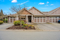 East Courtenay Patio Home!