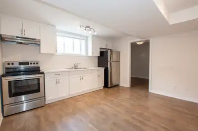 **ALL INCLUSIVE** GORGEOUS 1 BEDROOM APARTMENT IN WELLAND!!