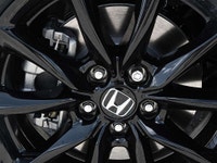 Engine: 1.5-litre 16-valve Direct Injection DOHC turbocharged 4-cylinder L/100Km City: 9.1 L/100Km H... (image 7)