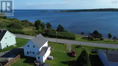 Wake up to beautiful views of the Atlantic Ocean and enjoy your morning coffee on the front deck ove...