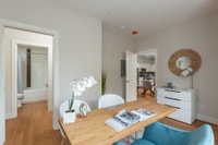 Gorgeous apartments for rent in Glenmore at The Conservatory- Call Today! CURRENT INCENTIVES: 1 Mont... (image 5)