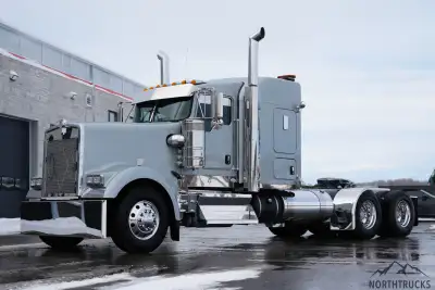 Kenworth W900L 2020 + Cummins 565Hp **Rebuilt** + 899,753 Km + 18 Vitesses + Front Axle 14,600 Lbs +...