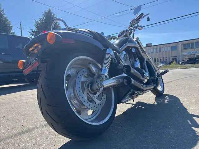 2009 Harley-Davidson V-Rod ~ V-ROD ~ 1250CC ~ CANADIAN ~ LOW KMS in Street, Cruisers & Choppers in City of Toronto - Image 14