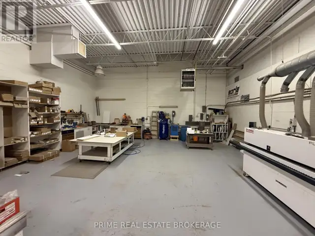 FRONT - 312 SOVEREIGN ROAD London East (East J), Ontario in Commercial & Office Space for Rent in London - Image 15